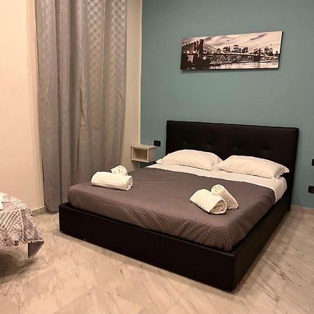 נאפולי Hotel Poerio מראה חיצוני תמונה