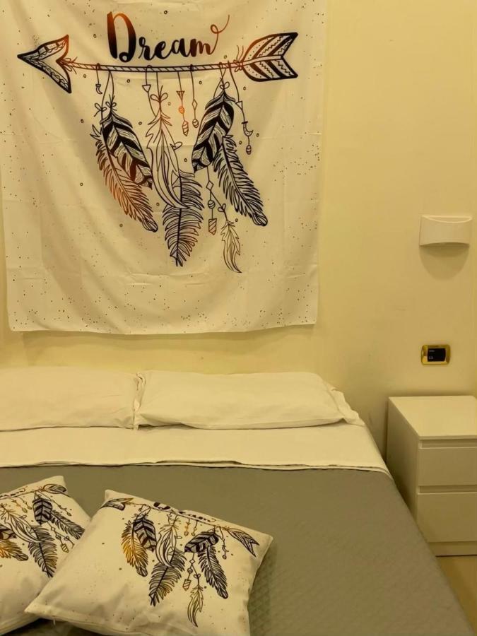 נאפולי Hotel Poerio מראה חיצוני תמונה