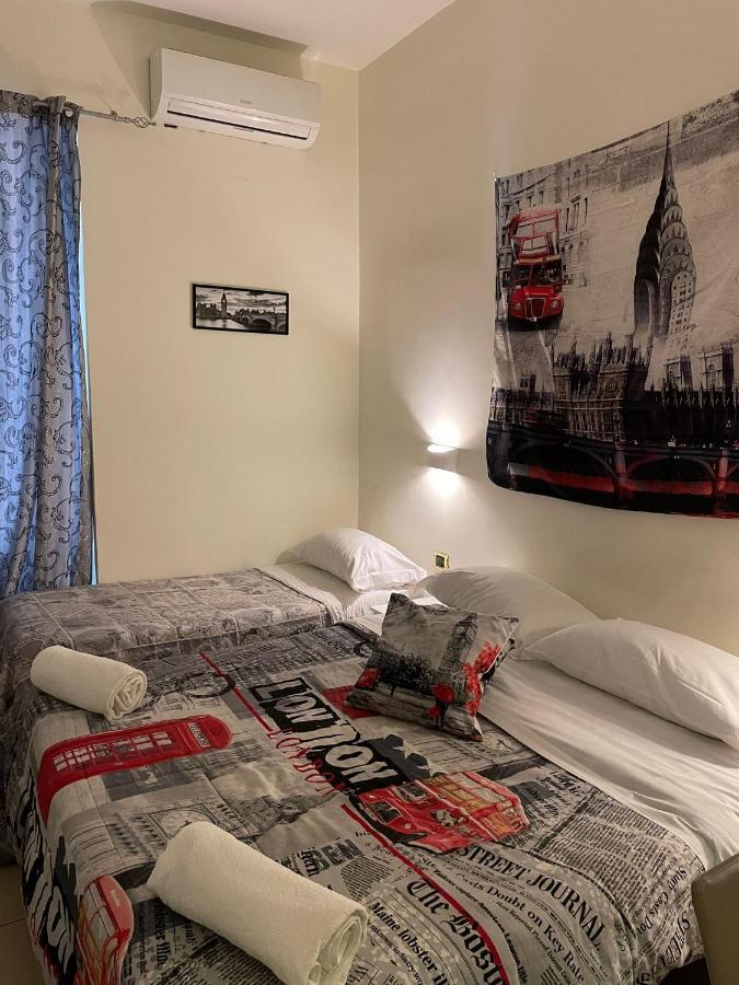 נאפולי Hotel Poerio מראה חיצוני תמונה