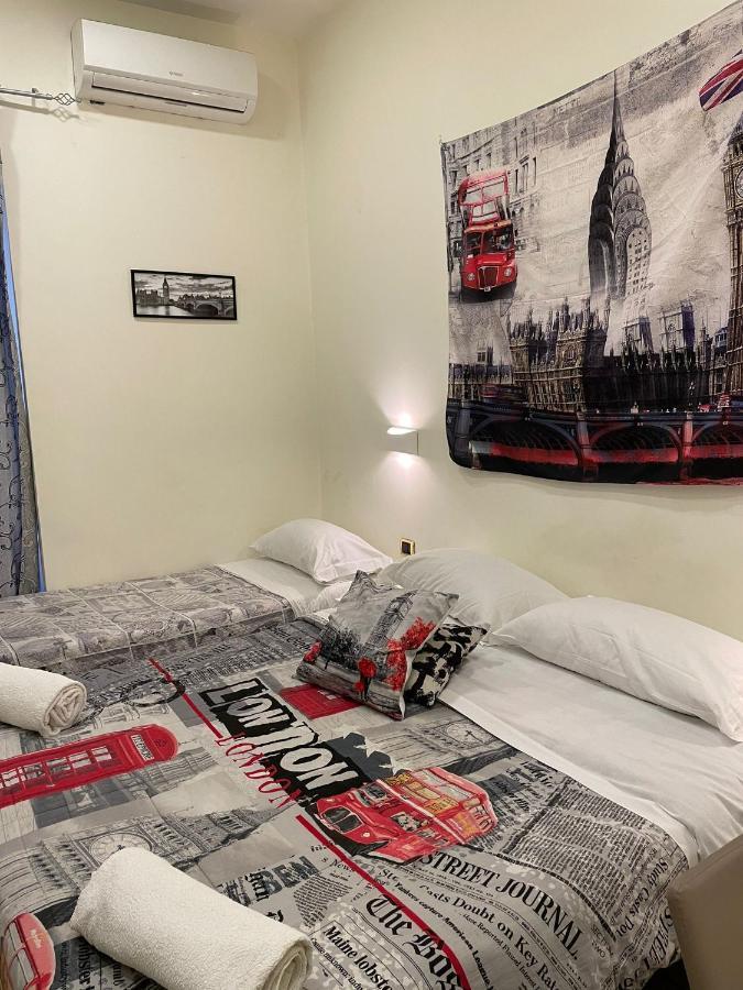 נאפולי Hotel Poerio מראה חיצוני תמונה